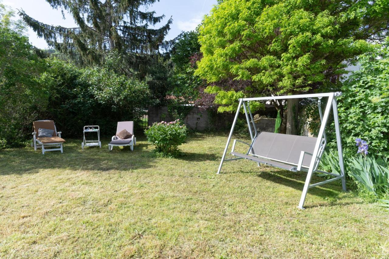 Les Pieds Dans L Herbe Meilhaud Eksteriør bilde